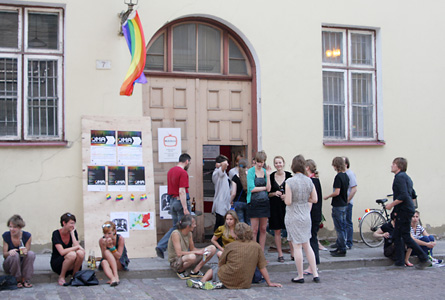 Guests at the entrance of the März exhibition space, where the exhibition 'Family' was presented June 6-12, 2011