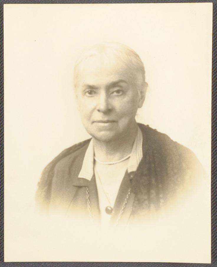 Couresy, Archives of American Art, Smithsonian Institution