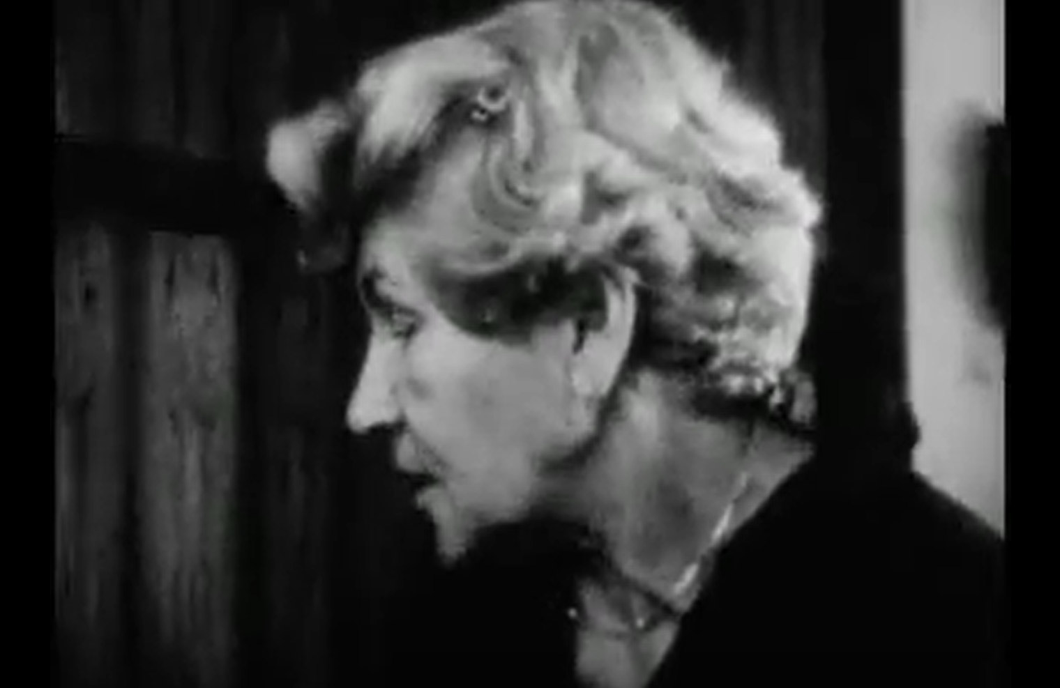 The Ties That Bind by Su Friedrich (1984)