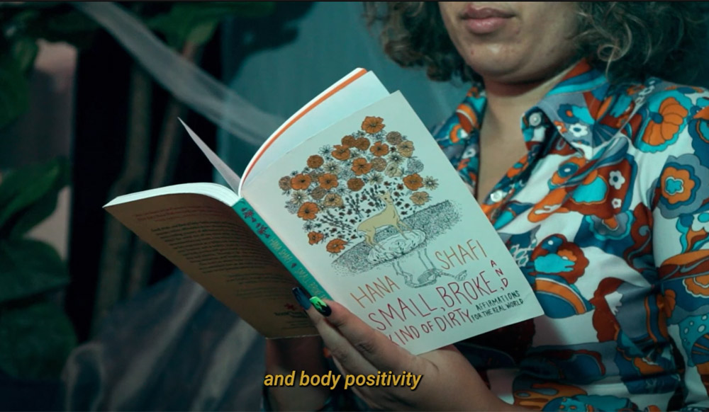 Frizz Kid (AKA Hana Shafi) Discusses Her Affirmation Series and New Book: Small, Broke, and Kind of Dirty (2023)
